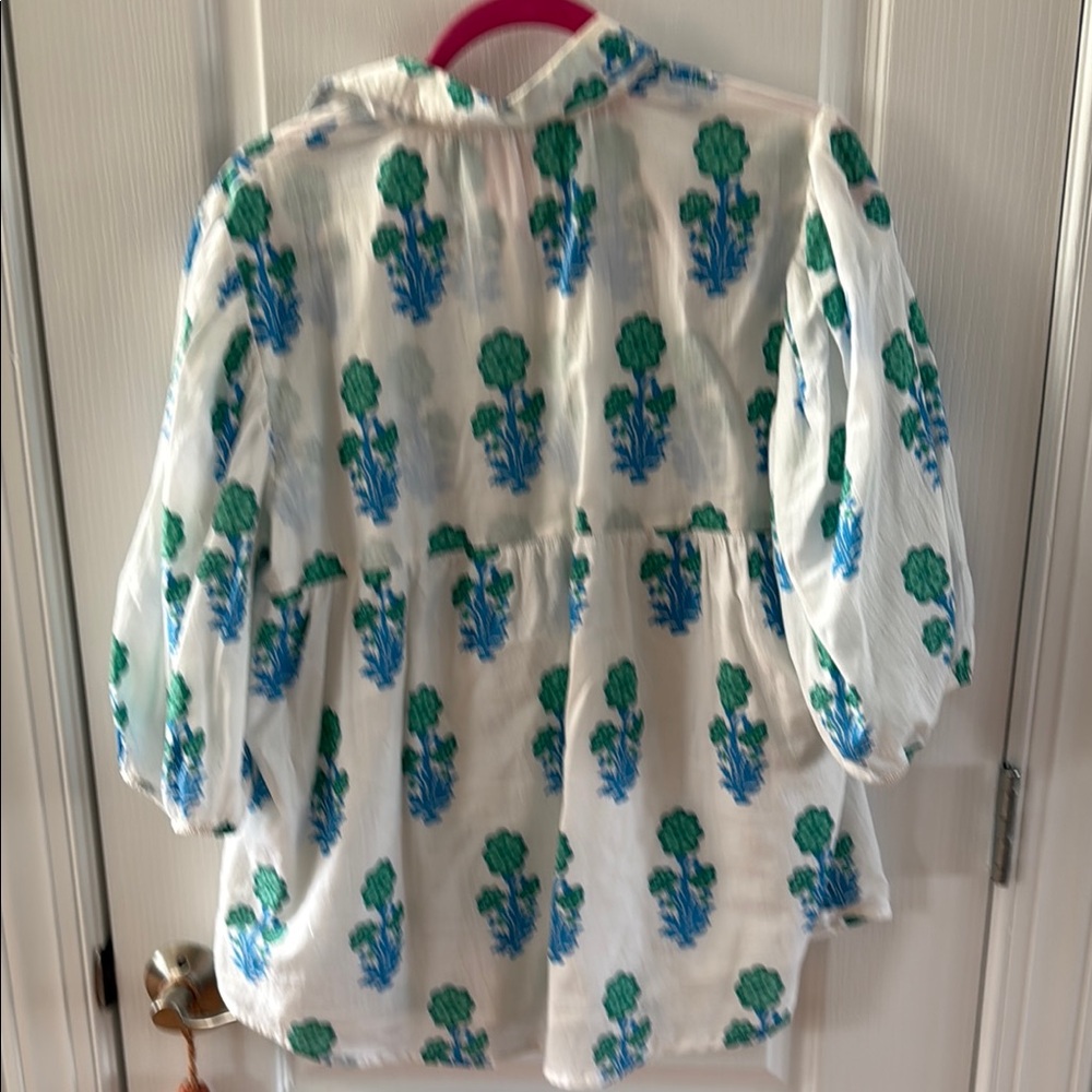 Victoria Dunn White Short Sleeve Peasant Top with Blue and Green Floral Print - Picture 5 of 5